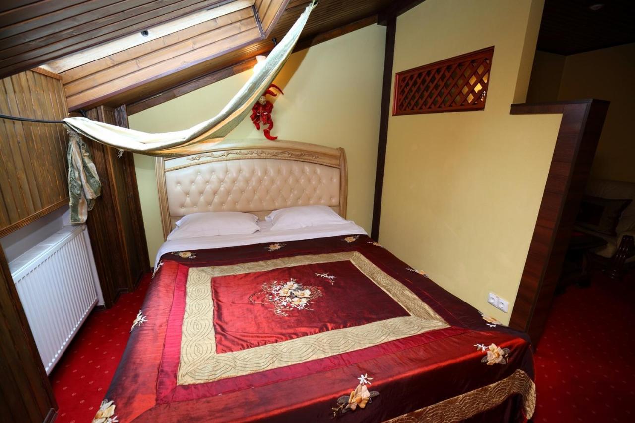 Medzhybozhskiy Zamok Tribukhovtsy Habitación foto